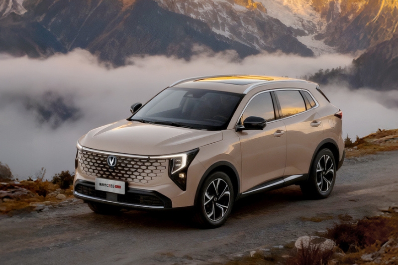 Новый Changan CS55 Plus поступил в продажу: солиднее, богаче и со скидками