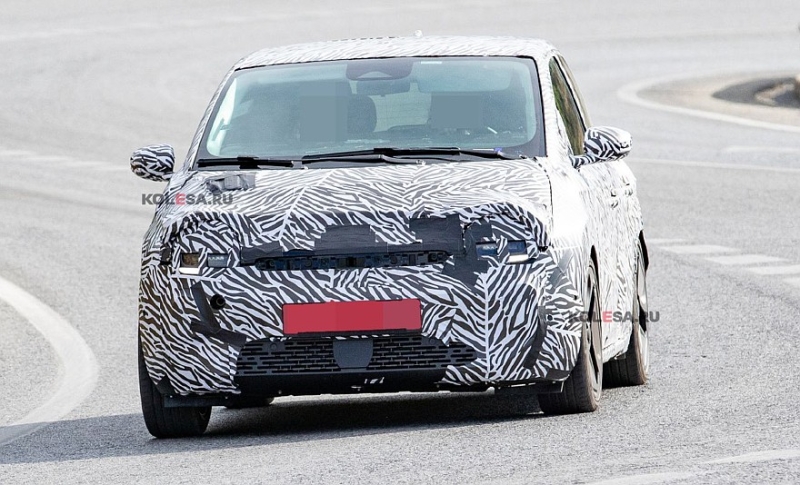 Новый Renault Twingo засветился в ходе дорожных испытаний