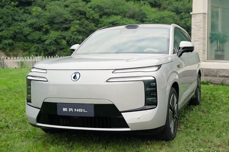 Представлен кроссовер Denza N8L от BYD: младший, но не менее роскошный