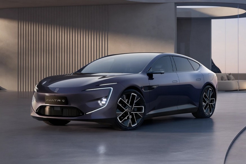 Роскошный седан Avatr 12 приготовился к старту продаж в России