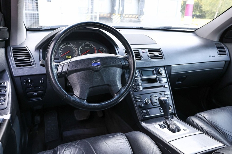 Volvo ХС90 с пробегом: подарок от GM и ремень, который отправляет мотор в капитальный ремонт