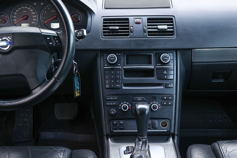 Volvo ХС90 с пробегом: тайные проблемы кузова и электрика, которая может положить на лопатки