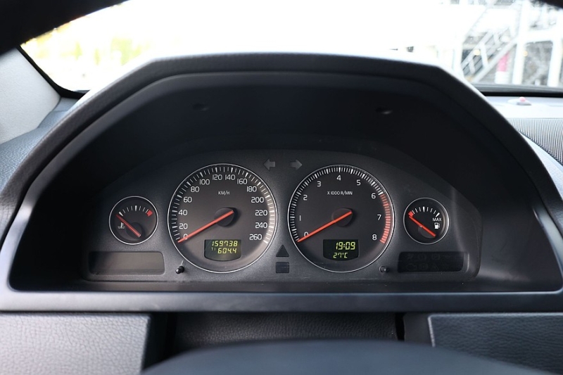 Volvo ХС90 с пробегом: тайные проблемы кузова и электрика, которая может положить на лопатки