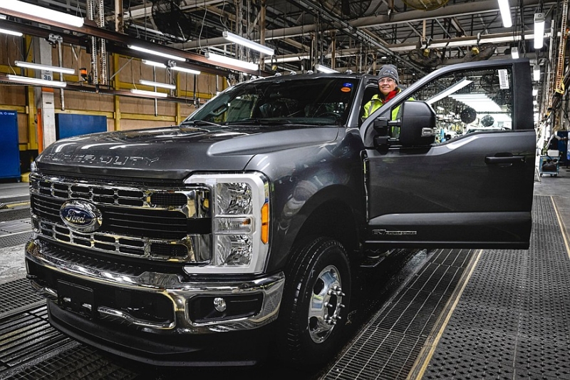 Ford наращивает производство пикапов F-150 и Super Duty, а выпуск Lightning будет на паузе