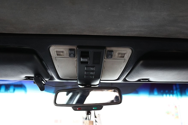 Mercedes-Benz S-Class (W140) с пробегом: ад для электрика и коррозия под толстым слоем ЛКП