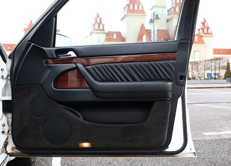 Mercedes-Benz S-Class (W140) с пробегом: ад для электрика и коррозия под толстым слоем ЛКП