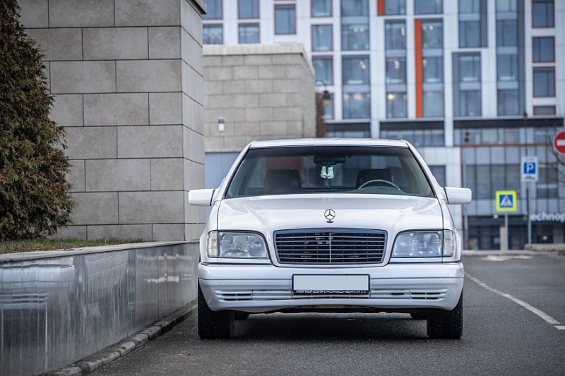 Mercedes-Benz S-Class (W140) с пробегом: ад для электрика и коррозия под толстым слоем ЛКП