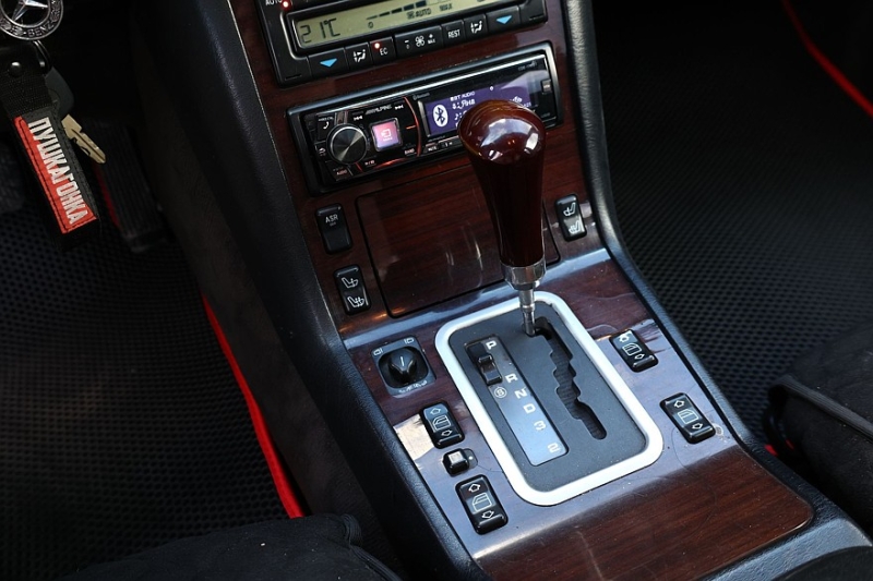 Mercedes-Benz S-Class (W140) с пробегом: хорошие, но старые АКП и V12 для сильных духом