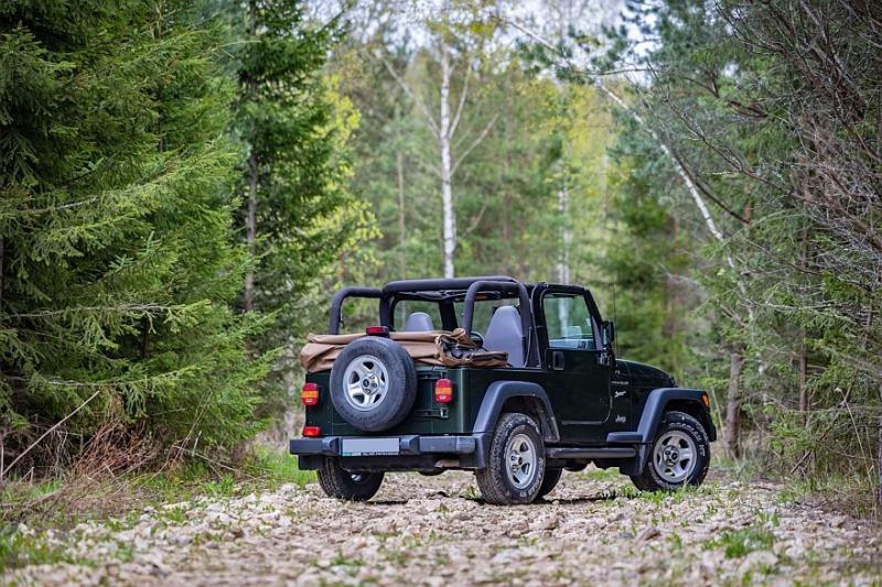 Мотор почти как у Волги и никаких проблем с запчастями: опыт владения Jeep Wrangler TJ