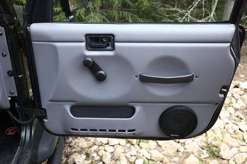 Мотор почти как у Волги и никаких проблем с запчастями: опыт владения Jeep Wrangler TJ