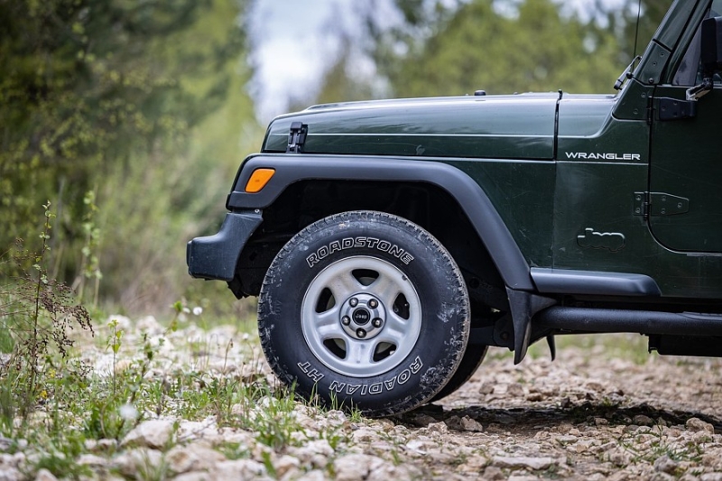 Мотор почти как у Волги и никаких проблем с запчастями: опыт владения Jeep Wrangler TJ