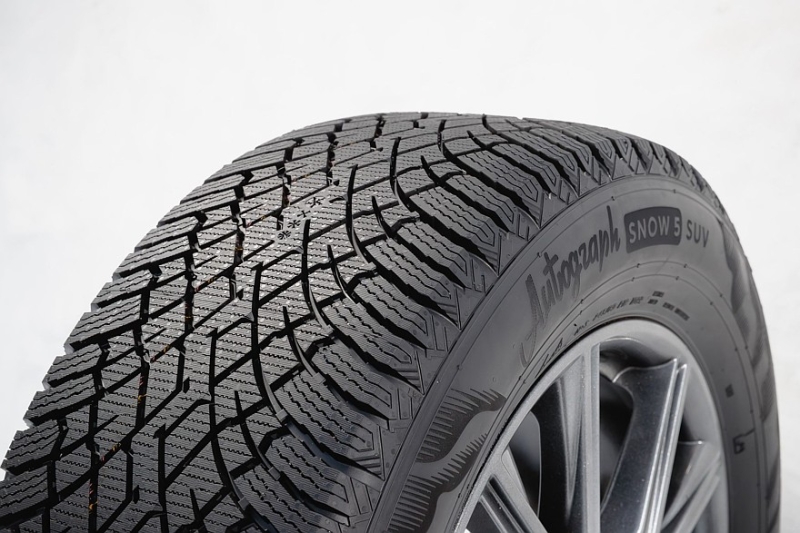 Шины R22, новые шипы и 270 новых артикулов: как Ikon Tyres живет без финнов, но с Москвичом