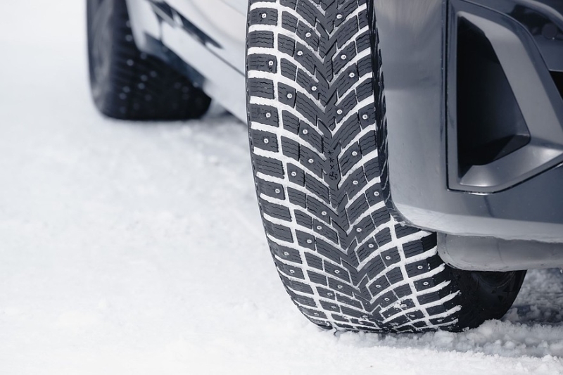 Шины R22, новые шипы и 270 новых артикулов: как Ikon Tyres живет без финнов, но с Москвичом