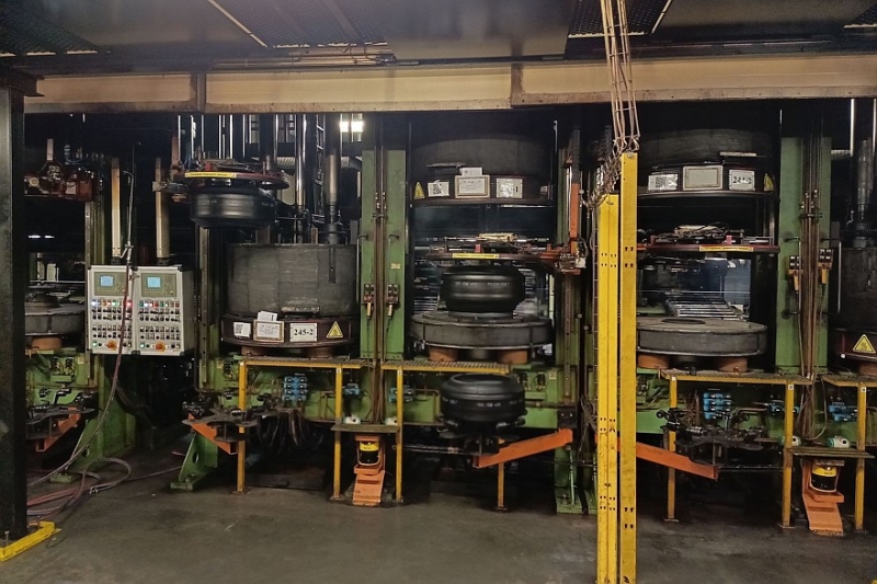 Шины R22, новые шипы и 270 новых артикулов: как Ikon Tyres живет без финнов, но с Москвичом