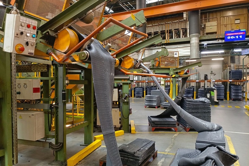 Шины R22, новые шипы и 270 новых артикулов: как Ikon Tyres живет без финнов, но с Москвичом