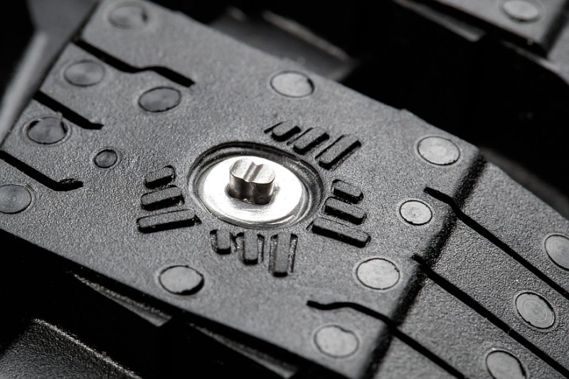 Шины R22, новые шипы и 270 новых артикулов: как Ikon Tyres живет без финнов, но с Москвичом