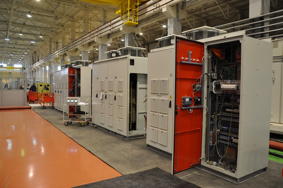 Частотные преобразователи: сердце современной промышленности