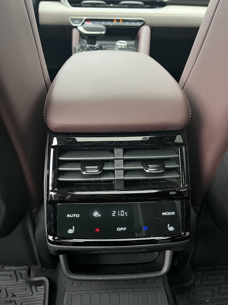 5 причин покупать и не покупать Geely Monjaro