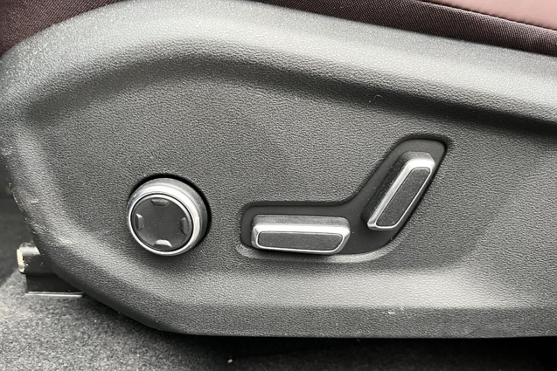 5 причин покупать и не покупать Geely Monjaro