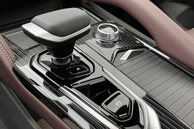 5 причин покупать и не покупать Geely Monjaro