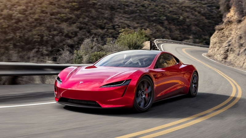 Илон Маск пообещал представить новый «безумный» Tesla Roadster в День дурака