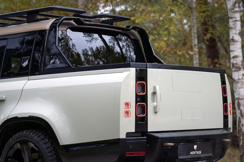 Land Rover Defender стал пикапом стараниями Heritage Customs и Urban Automotive