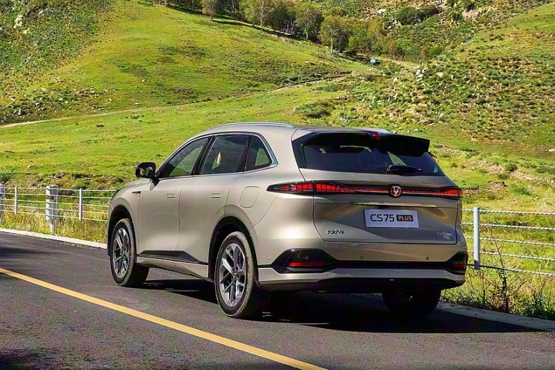 Новый Changan CS75 Plus готов к старту продаж в России: два мотора, есть полный привод