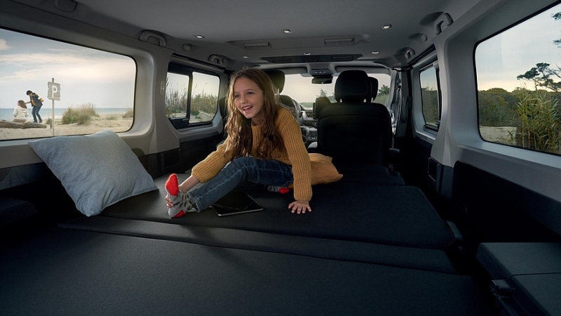 Новый кемпер Renault Trafic Escapade составит конкуренцию Volkswagen California