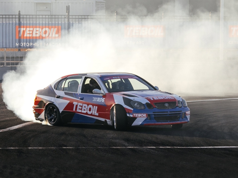 Teboil выступил титульным партнером Кубка России по дрифту «Teboil Суперфинал РДС»