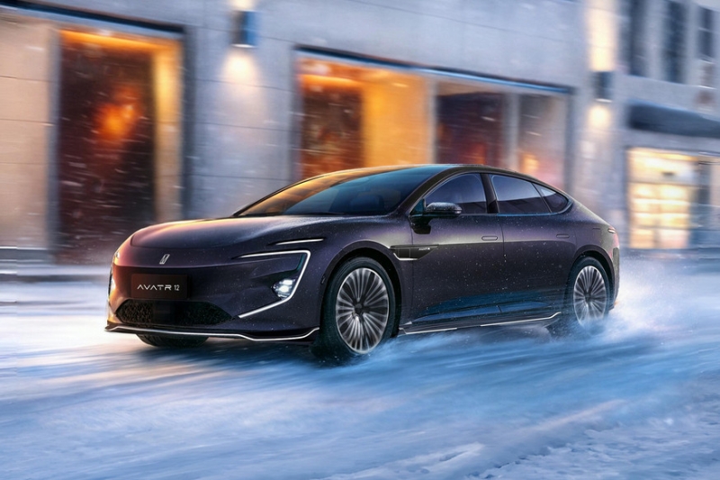 Роскошный седан Avatr 12 стартует в России: комплектации и цены