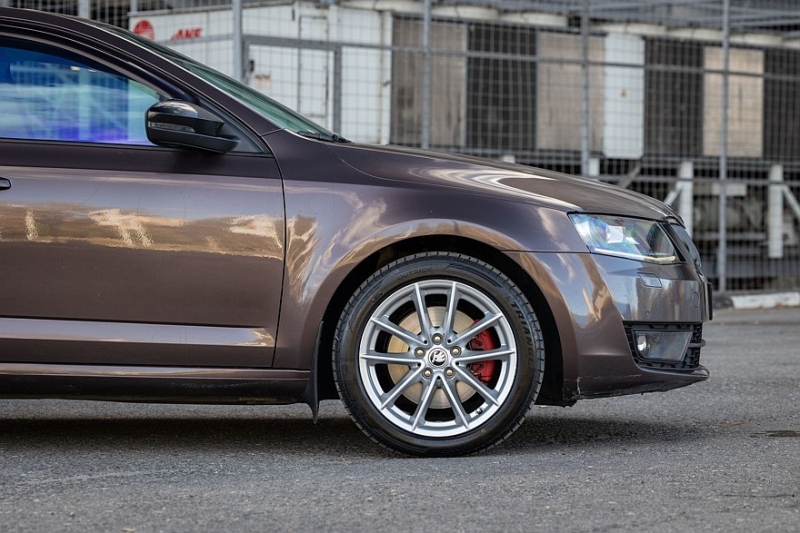Skoda Octavia A7 с пробегом: больше не страшные DSG и прекрасные моторы ЕА211