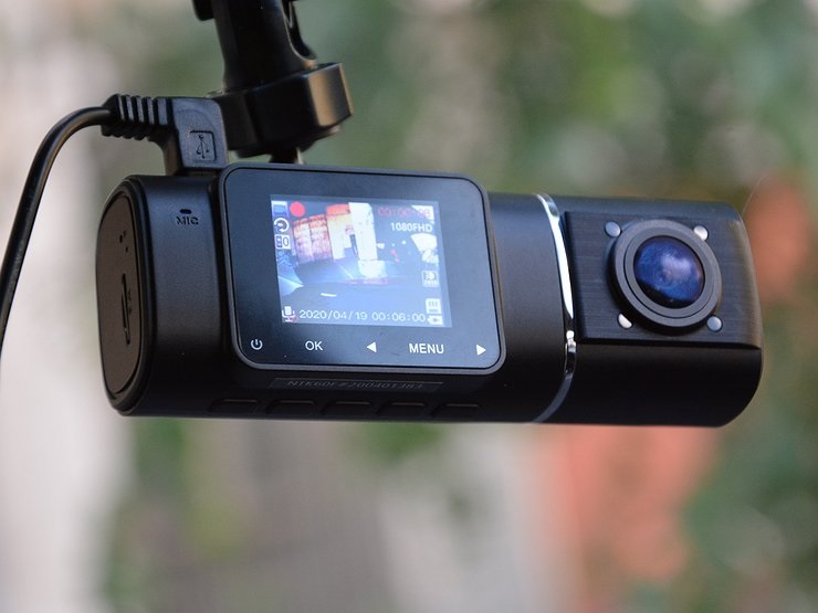 Автомобильные видеорегистраторы — виды и советы по выбору