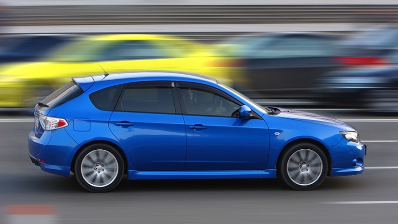 Дорожные камеры начнут искать водителей без ОСАГО в следующем году