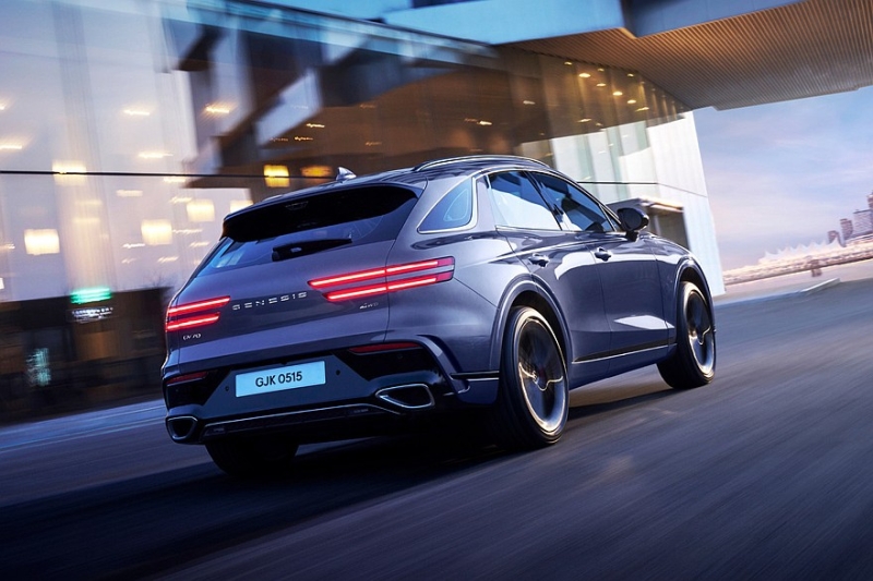 Кроссовер Genesis GV70 после рестайлинга изменился внутри заметнее, чем снаружи