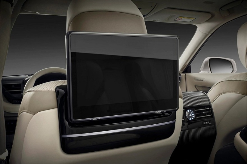 Леворульный кроссовер Toyota Century: новые официальные изображения и подробности