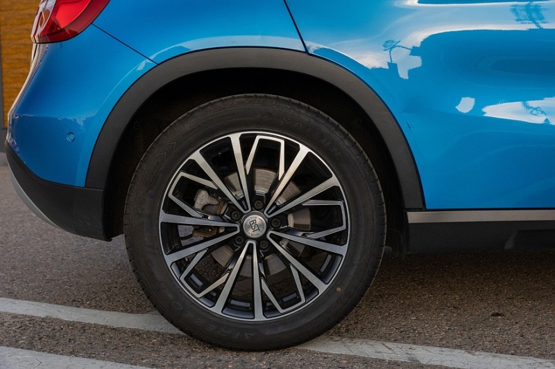 Mercedes-Benz GLA I (X156) с пробегом: коварный мехатроник и треск за сто тысяч рублей