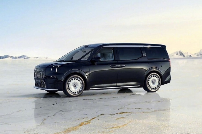 Минивэн Zeekr 009 от Geely получил мощную VIP-версию с салоном на четверых и телевизором