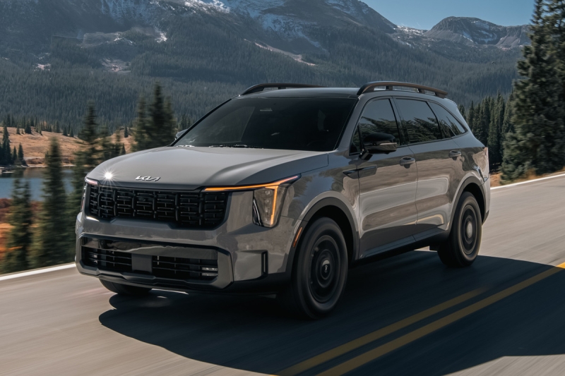 Обновлённый кроссовер Kia Sorento: теперь и внедорожный вариант X-Pro