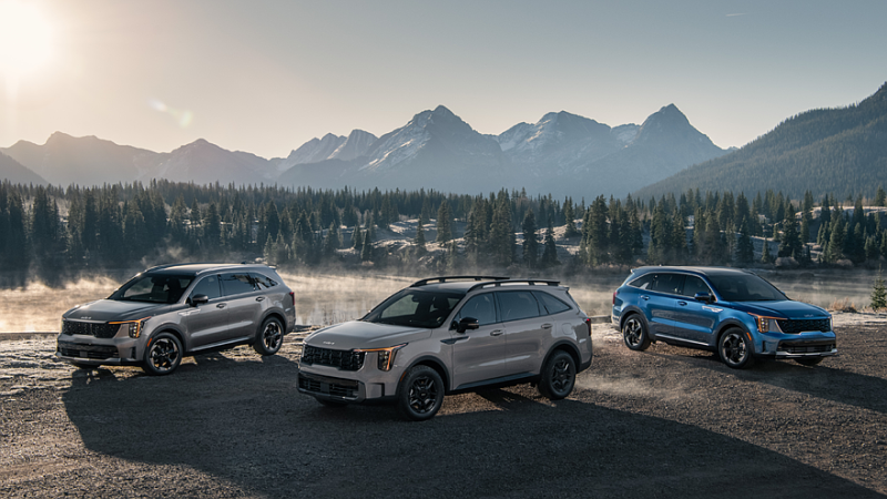 Обновлённый кроссовер Kia Sorento: теперь и внедорожный вариант X-Pro