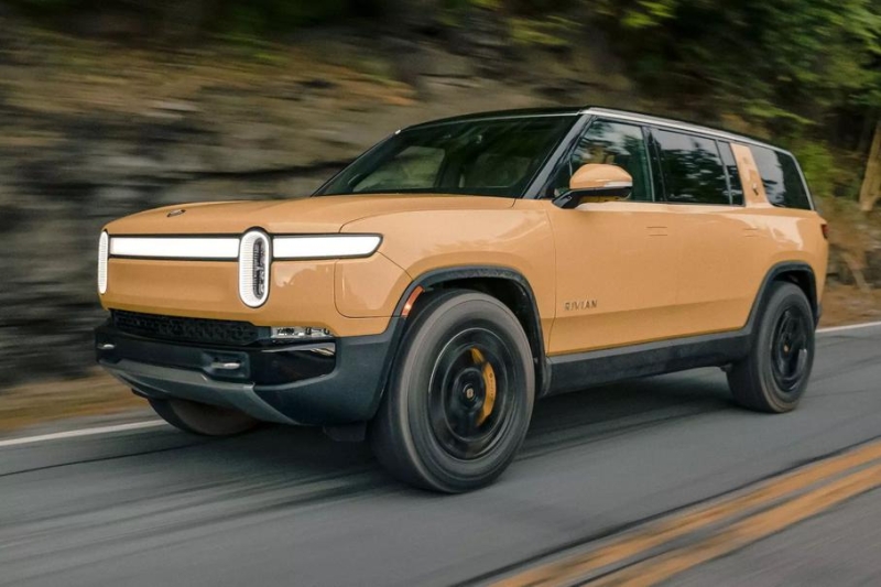 Rivian анонсировал компактную модель R2