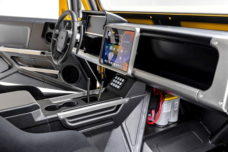 SV Rover: американский супервнедорожник в стиле классического Land Rover Defender