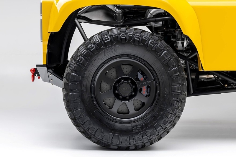 SV Rover: американский супервнедорожник в стиле классического Land Rover Defender