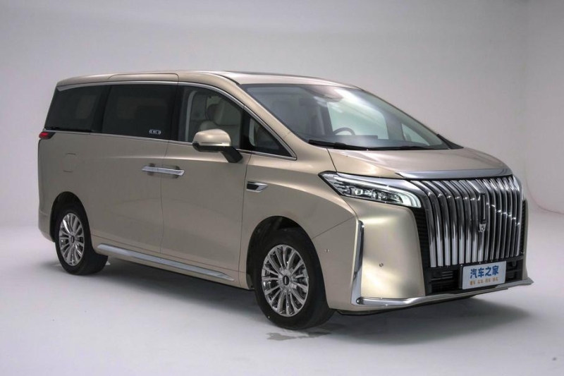 Wey привезет в Россию еще один кроссовер и минивэн